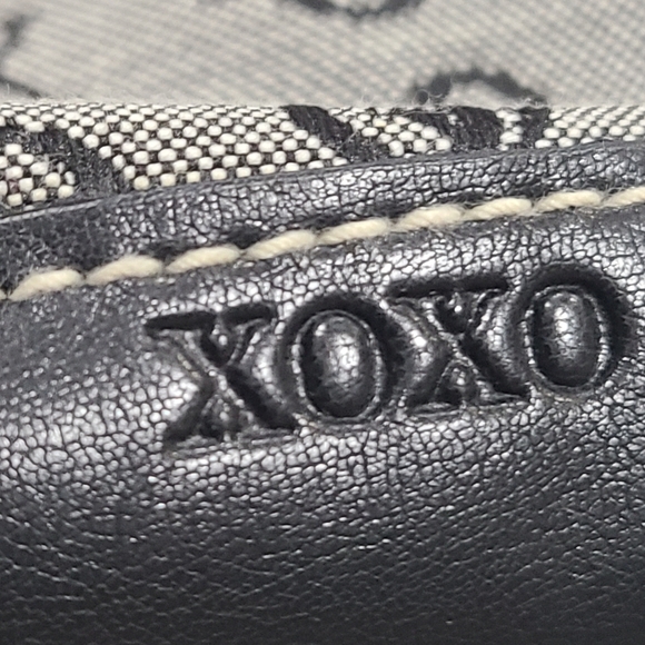 NWT XOXO Black and Gray Cosmetic Bag - Picture 11 of 11